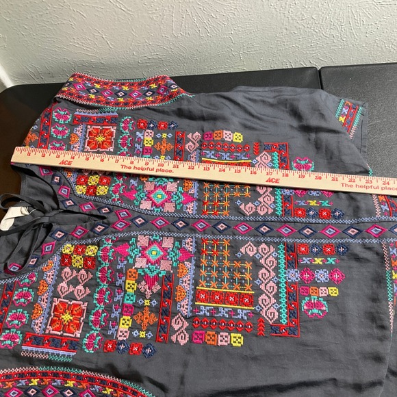 Savanna Jane Top Sz S Embroidered Blouse Gray‎ Colorful Bohemian Festival Tassel - Picture 7 of 8